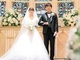 元「モーニング娘。」新垣里沙、結婚1周年間近で挙式　ステンドグラス前でのドレス姿に「一生の宝物になりました」