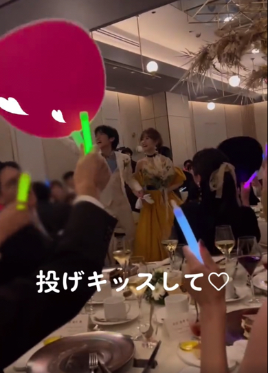 アイドルになりたかった新郎の夢を結婚式で叶えたサプライズ動画