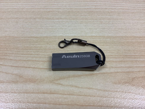 偽装USBメモリ