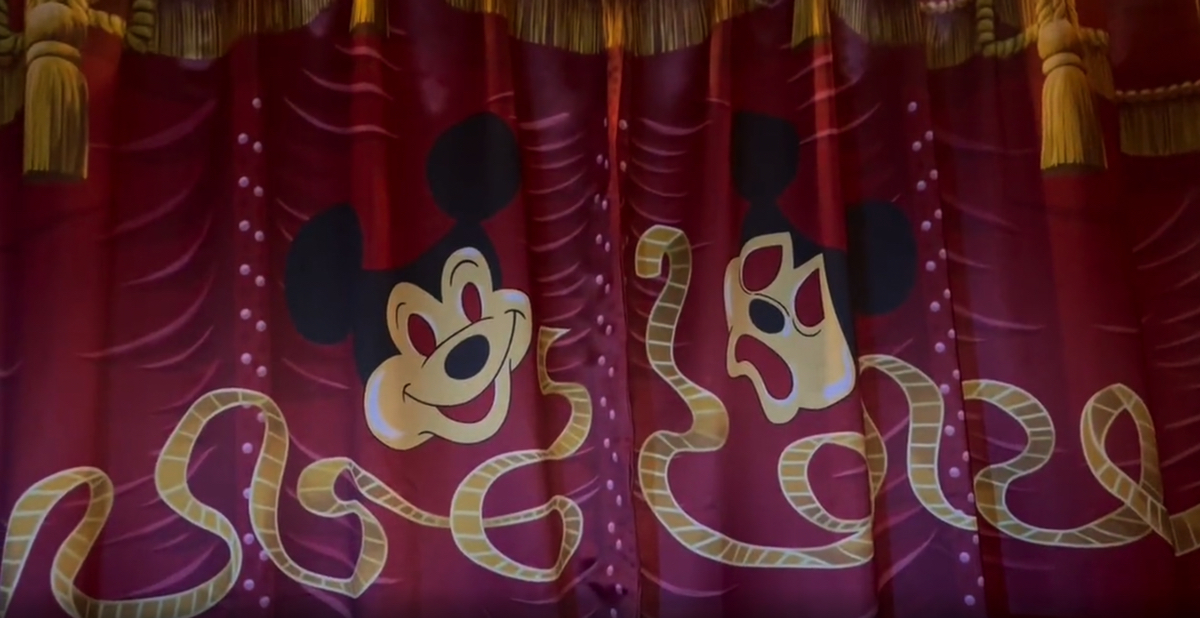 Disney 】ミッキーマウスレビュー カーテン-