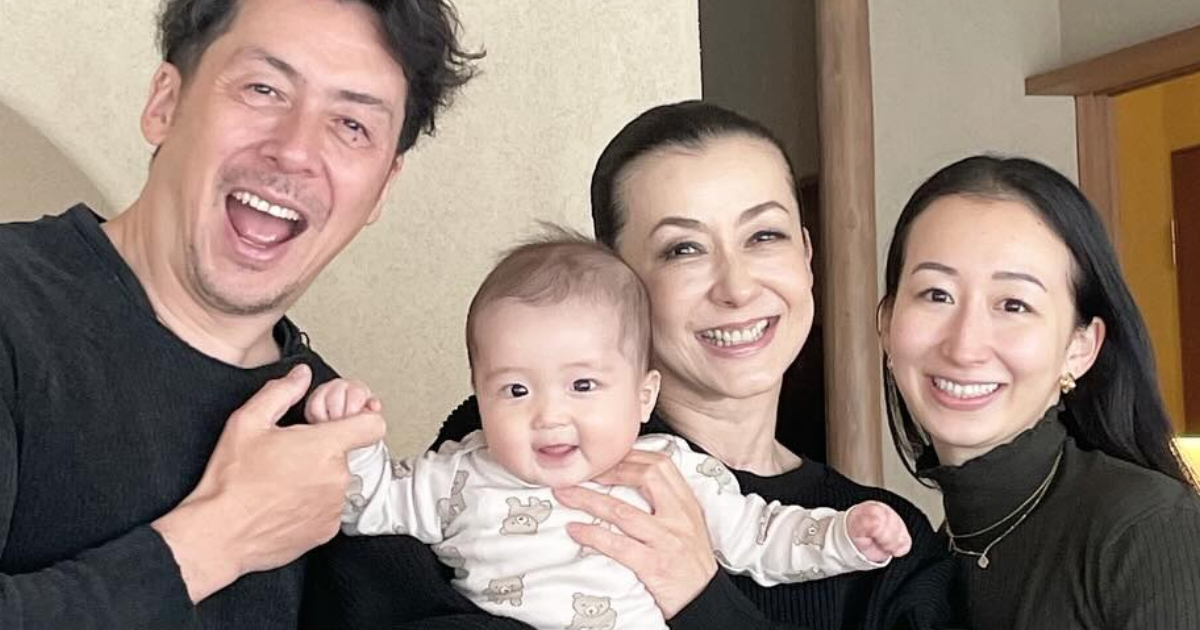 桐島かれん、初孫＆娘との写真にファン驚き 「洋子さんの若かりし頃にそっくり」「命は繋がれていくんですね」（1/2 ページ） ねとらぼ