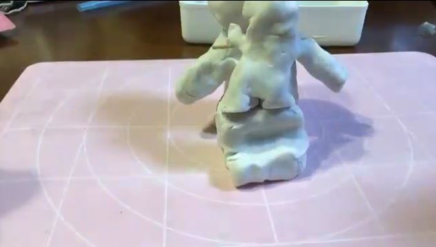 10歳娘が粘土で作った“コマ撮りアニメ”の完成度がヤバイ! ほっこりストーリーに20万いいね 「涙出た」「すごすぎ」 (l