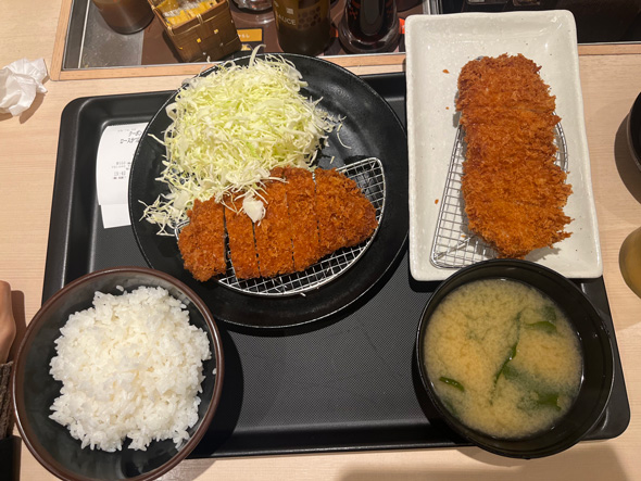 松のや とんかつ 2倍 1000円切る ロースかつ定食 コスパ