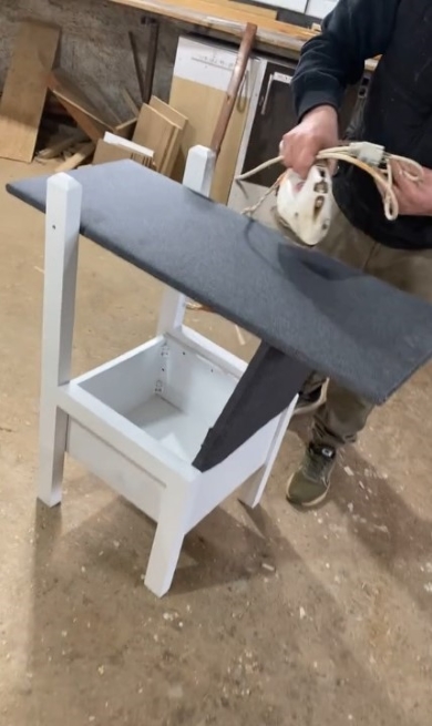 アイロン台に早変わり