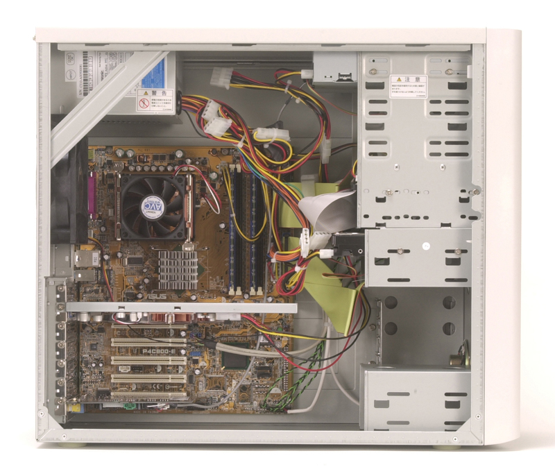 最新のPrescottを選択できるハイパフォーマンスデスクトップPC