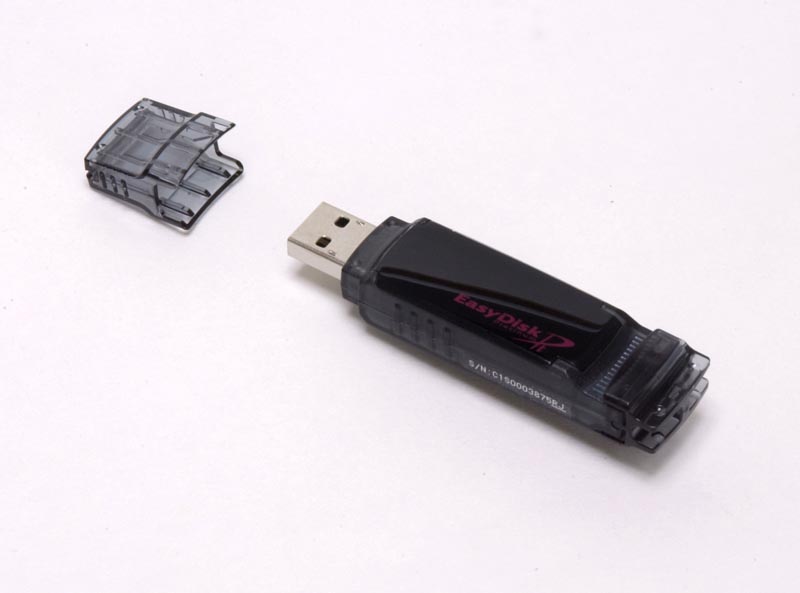 意外に差がある――USB2.0高速転送タイプのUSBメモリ5機種を比較する：USBメモリ（1/2 ページ） - ITmedia PC USER