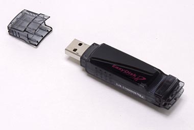 意外に差がある――USB2.0高速転送タイプのUSBメモリ5機種を比較する 