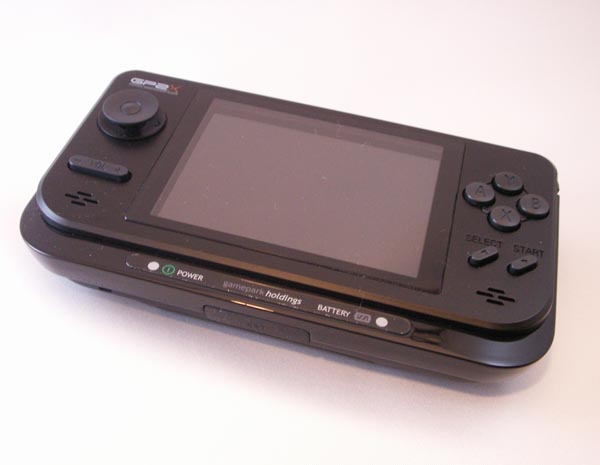 オープンソースな大人のオモチャ、「GP2X」ってなんだ？：GP2Xで遊ぼう！ 第1回（1/3 ページ） - ITmedia PC USER