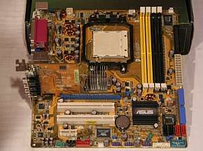 “待たされた”新生AMDの統合型チップセット「AMD 690」登場 - ITmedia PC USER