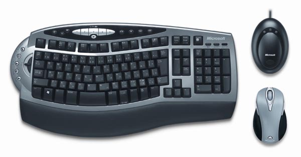Ms エルゴデザイン採用のワイヤレスキーボード マウスセット Wireless Laser Desktop 4000 Itmedia Pc User Ms エルゴデザイン採用のワイヤレスキーボード マウスセット Wireless Laser Desktop 4000 Itmedia Pc User