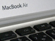 “中身は別物”な新型MacBook Airの性能を検証する