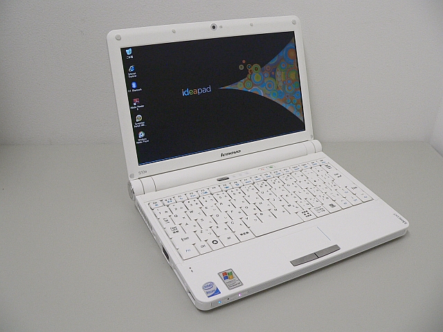 レノボのNetbookがついに日本市場へ──IdeaPad S10e“いきなり”フォト