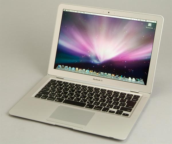 やっぱり気になるMacBook AirのSSD／HDDモデルをチェックした：MacBook Air Trilogy I（1/2 ページ） -  ITmedia PC USER