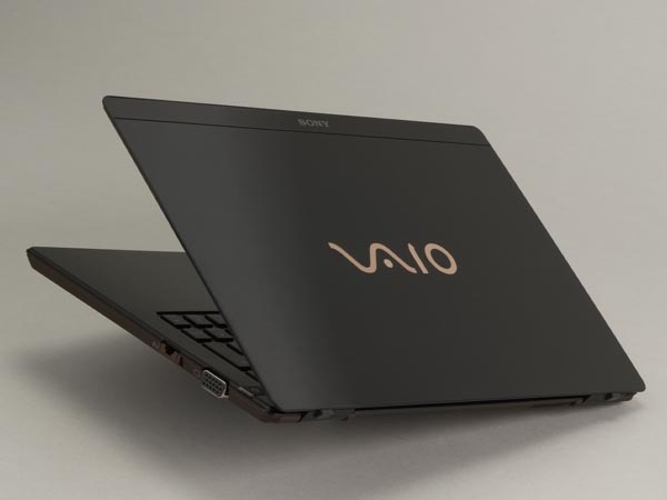VAIO X」の極限まで絞ったスリムボディを丸裸にする：完全分解×開発 ...