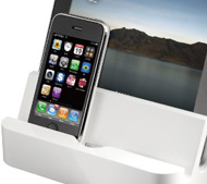 Ipad Iphoneを同時充電できるカードリーダー付き充電スタンド Ipadock Itmedia Pc User
