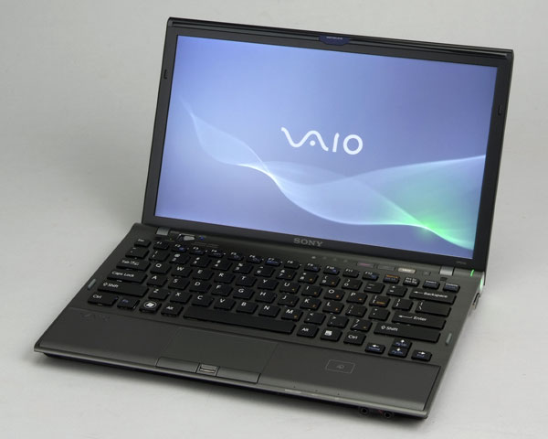 第1回 「VAIO Z」のクアッドSSDを味わう：VAIO Z 長期使用リポート（1