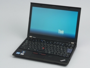 やっぱり頼れるモバイルノート”ThinkPad X220を使う：見た目以上に