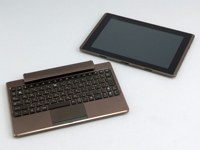 タブレットとノートの“いいとこ取り”か？――「Eee Pad Transformer