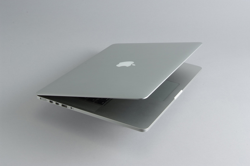 MacBook Pro Retina」はどれだけ熱くなる？ ――サーモグラフィで徹底