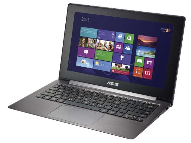表と裏に搭載するデュアルディスプレイなUltrabook──「ASUS TAICHI