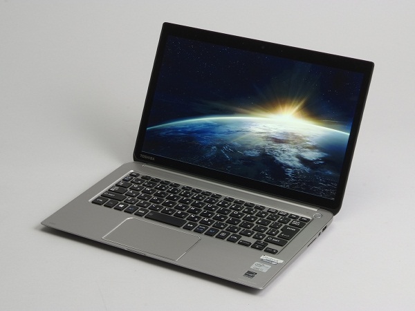 Dynabook KIRA V832 13.3インチ 2K タッチ ノート PC 13.3型“2560×1440”タッチ液晶でUltrabookの最高峰へ――「dynabook