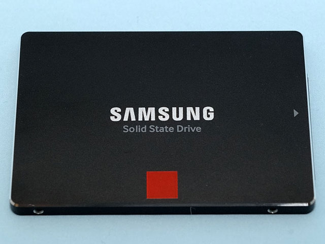 Samsung SSD 850 PRO」徹底検証――“3D V-NAND”で10年保証を実現した先進