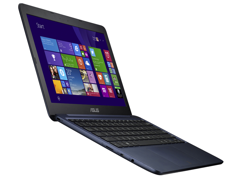 ASUS、199ドルの11.6型モバイルノートPC「EeeBook X205」：価格破壊