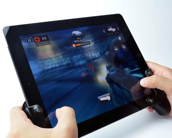 スペック、iPadを両手でがっちりホールドできる「ゲームグリップ」 - ITmedia PC USER