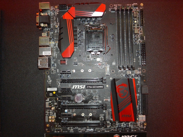 MSIのブースで発見！ 「Intel Z170」チップセット搭載マザーボードを