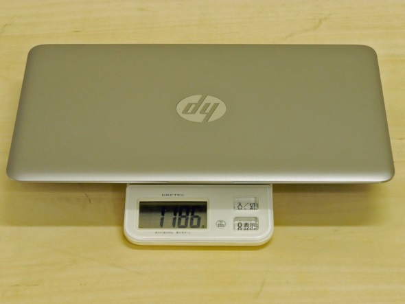 ファンレス設計で頑丈ボディー――13.3型画面の「HP EliteBook 1030 G1 