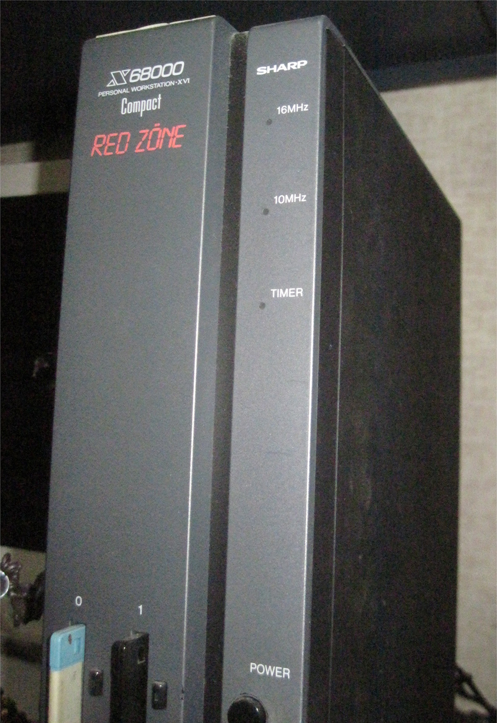 限界まで加速！「X68000 XVI Compact RED ZONE」【懐かしの