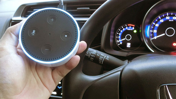 スマートスピーカーを車に置いたら便利なのか Amazon Echo Dot の場合 山口真弘のスマートスピーカー暮らし 1 2 ページ Itmedia Pc User