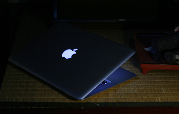 MacBook Airが変えた世界の風景：MacBook Airレビュー中編 - ITmedia