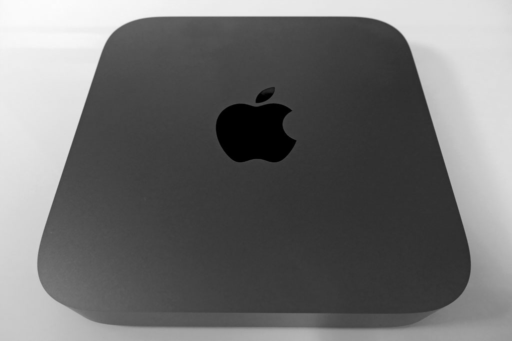 Apple Mac mini ブラック Mac mini [整備済製品] 8コアCPUと8コアGPUを搭載したApple M1チップ