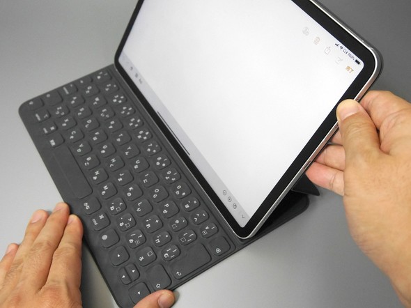 新型iPad Pro用「Smart Keyboard Folio」をガチで使い込んでみた：11型と12.9型で使い勝手はどう違う？（2/3