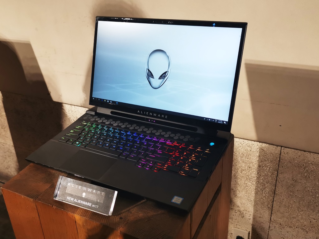 セール】 Alienware 13R2 ゲーミングノートPC en-dining.co.jp