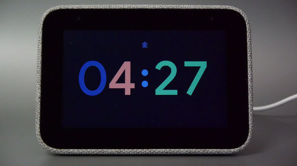 時計表示に特化した小型スマートディスプレイ Lenovo Smart Clock を使ってみた 山口真弘のスマートスピーカー暮らし 2 4 ページ Itmedia Pc User