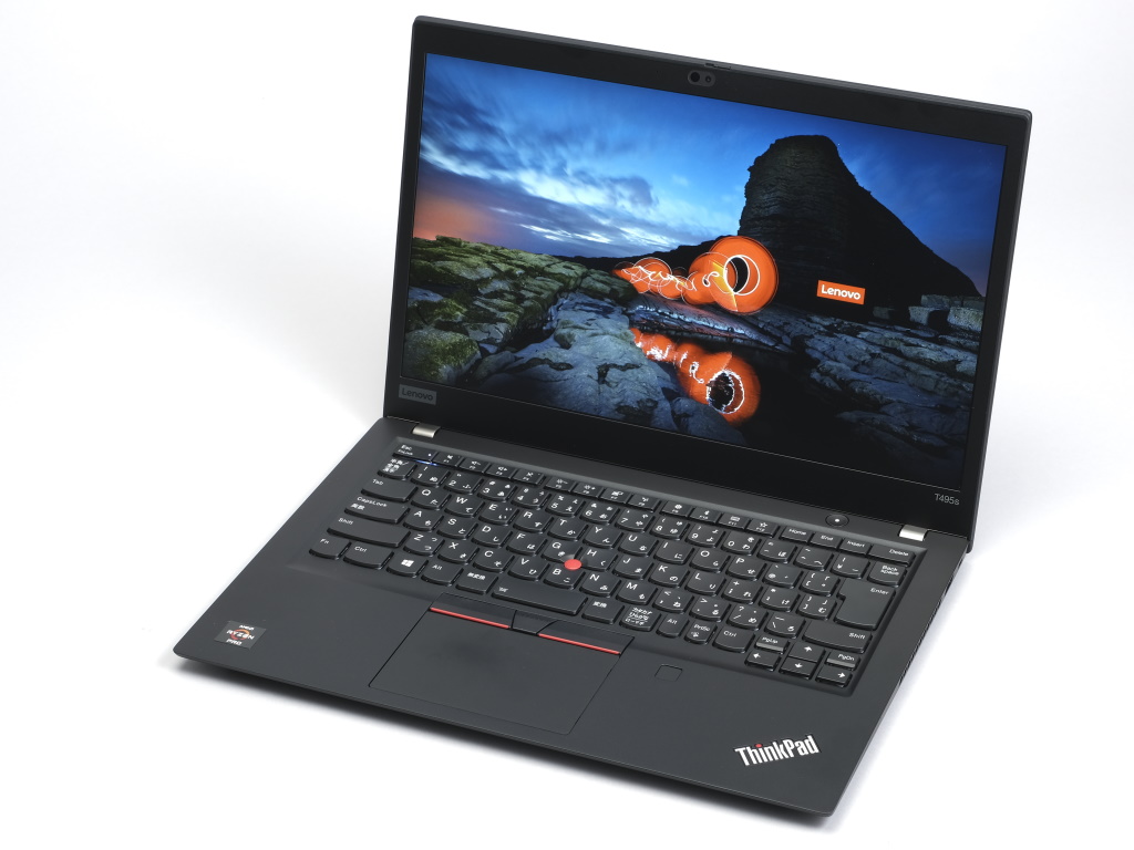 AMDプロセッサ初搭載、その実力は？ 14型薄型ノートPC「ThinkPad T495s 