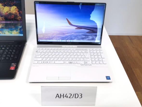 15 6型ノート Fmv Lifebook Ah に新モデル 最上位 Ah X は有機elディスプレイに Itmedia Pc User