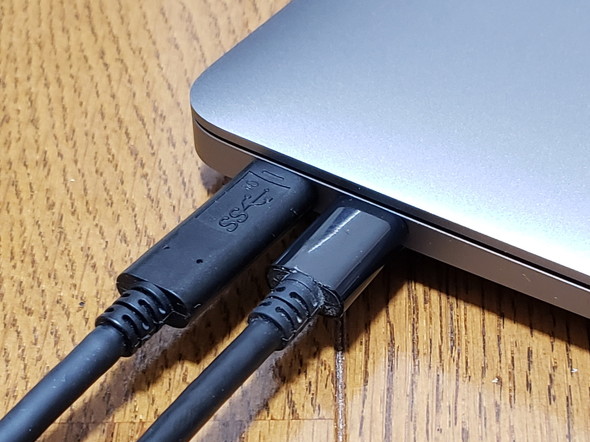 端子が足りない Macbook Air のusb戦略を考える 短期連載 Airと私 第4回 Itmedia Pc User