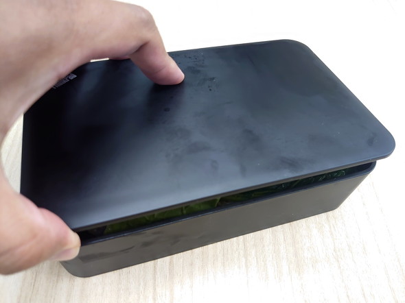 ふたを開ける図