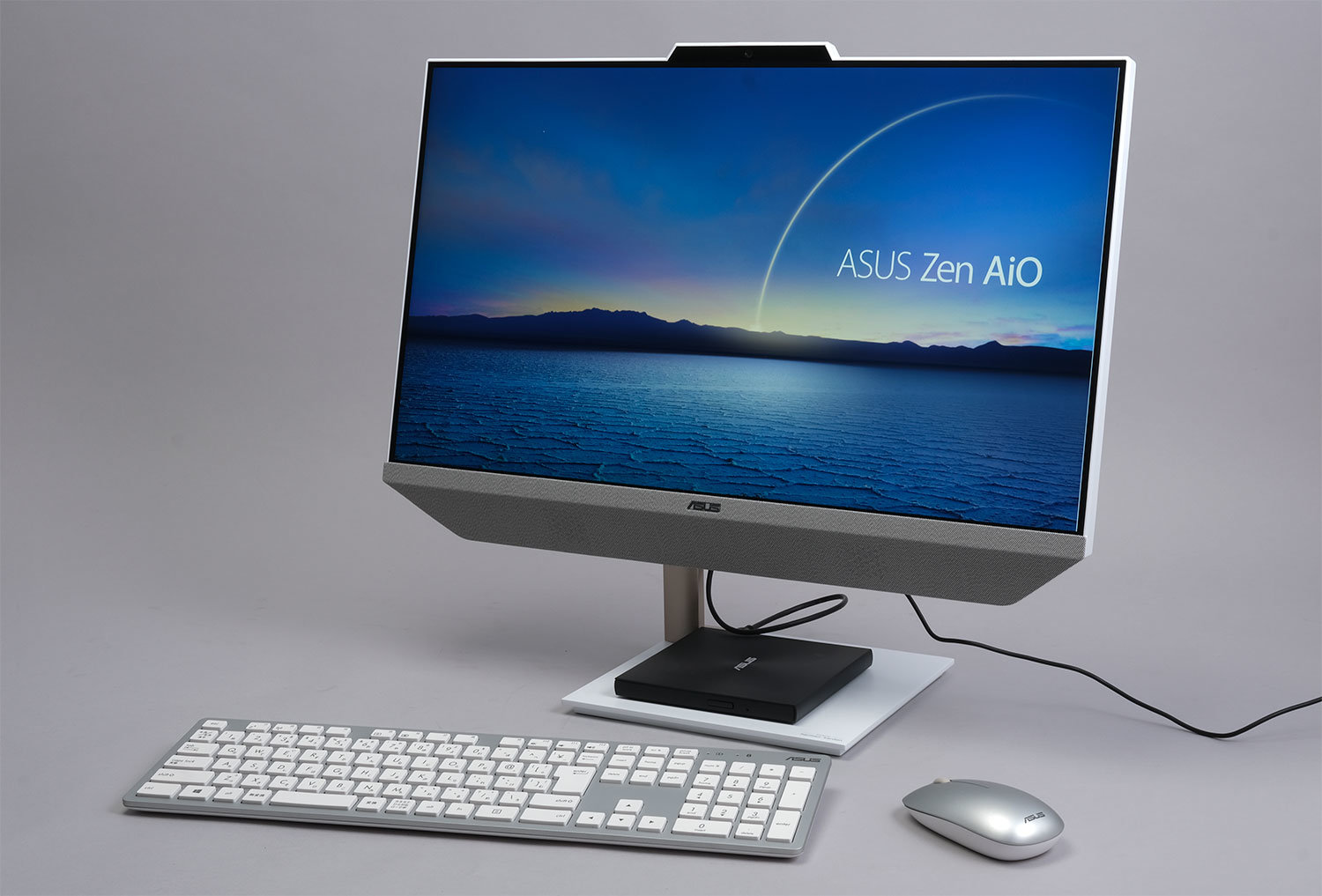 Office付きのオールラウンダー「ASUS Zen AiO 24」を試す：液晶一体型