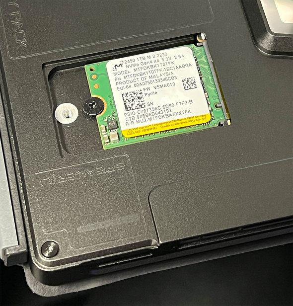 【美品】ROG Flow Z13（GZ301ZA-I5UMA）SSD2TB換装済