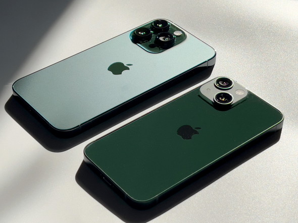 色的にも意義的にも深みがある緑色 Iphone 13 Iphone 13 Pro の新色をじっくり眺める 1 2 ページ Itmedia Pc User