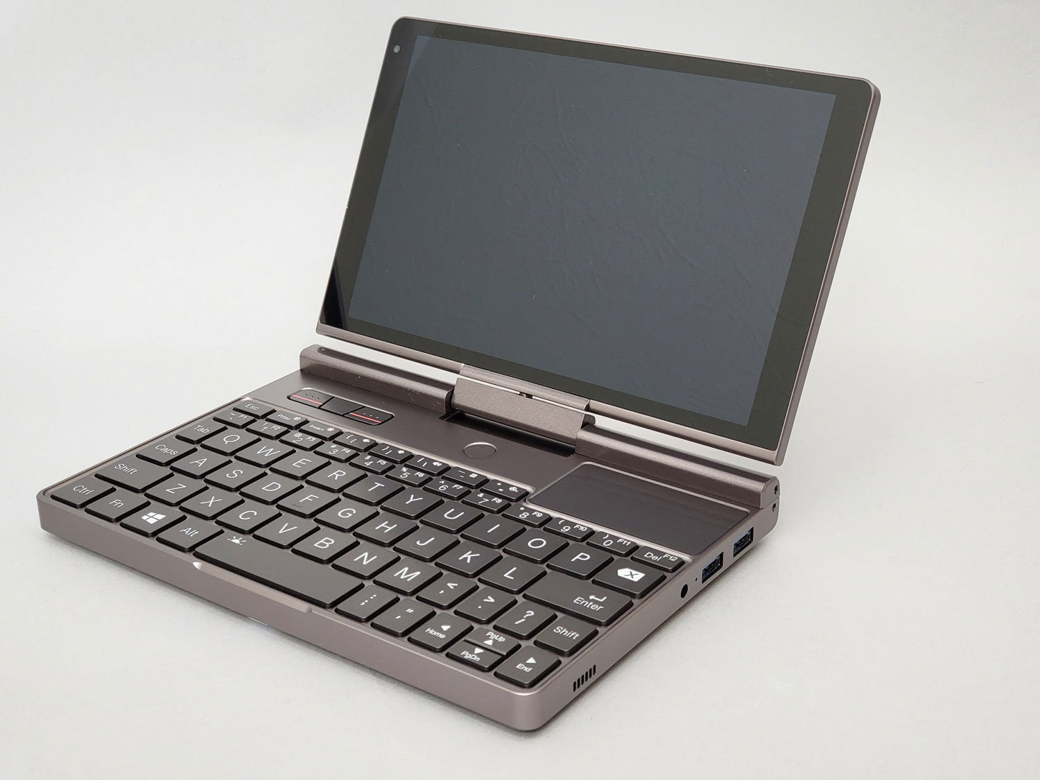 11世代Core i7を搭載した8型の超小型PC「GPD Pocket 3」で 