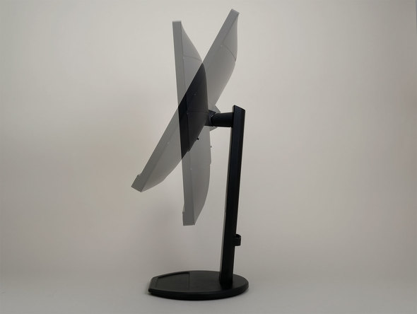 NRfBVێ̊ϓ_AX^h̒@\ĂAtBbvX́uSmartErgoBasev͏_ȈʒusB̉ʊpx݂