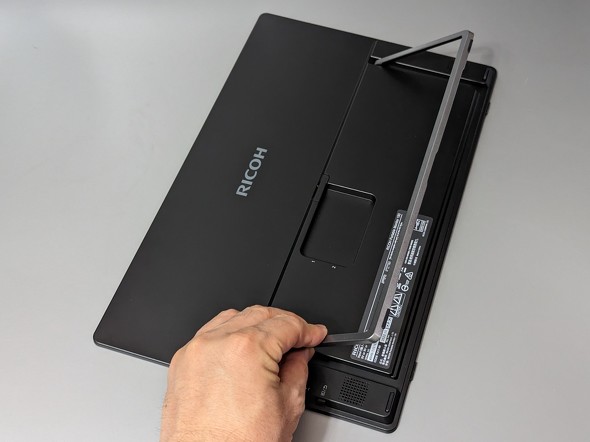 15.6型で556gの激軽モバイルディスプレイ「RICOH Portable Monitor 150