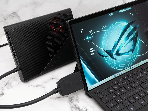 タブレットPCをパワーアップ──最強の外付けGPUユニット「ROG