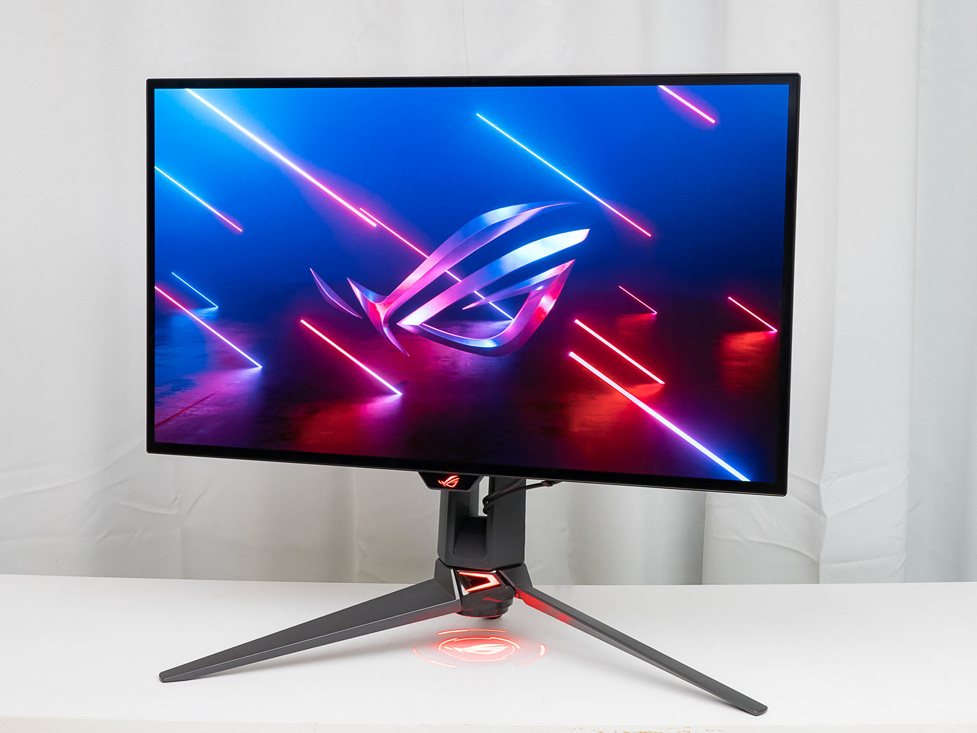 有機EL”大画面ゲーミングディスプレイは臨場感抜群！ ASUSの26.5