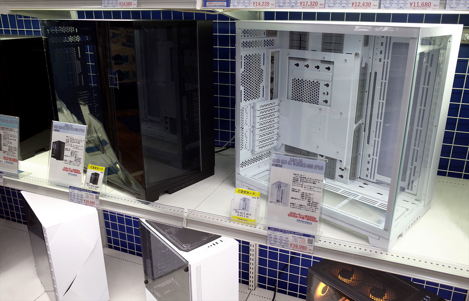 自由度の高い広々PCケースで魅せる構成も可能！ 自作しがいのある